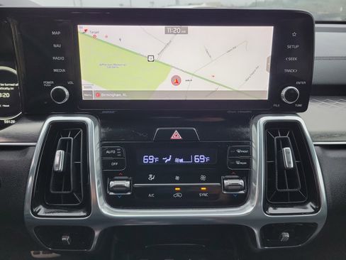 Used 2022 Kia Sorento SX image 10