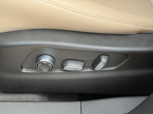 Certified 2024 Cadillac XT4 Premium Luxury w/ Active Safety Package FWD image 20
