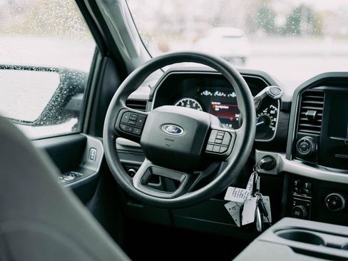 Used 2023 Ford F150 XLT w/ Trailer Tow Package image 13