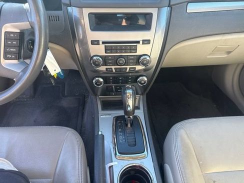 Used 2010 Ford Fusion SEL FWD image 19