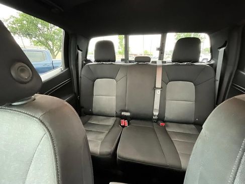 Used 2023 Chevrolet Colorado Trail Boss w/ Technology Package AWD/4WD image 26