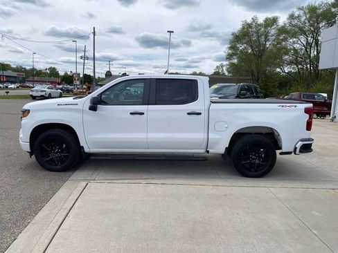 Used 2023 Chevrolet Silverado 1500 Custom w/ LPO, Dark Essentials Package AWD/4WD image 9
