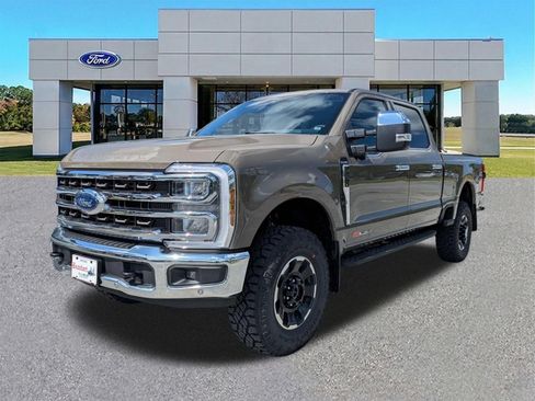 New 2026 Ford F250 King Ranch w/ Tremor Off-Road Package AWD/4WD image 4