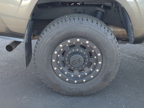 Used 2016 Toyota Tacoma image 7