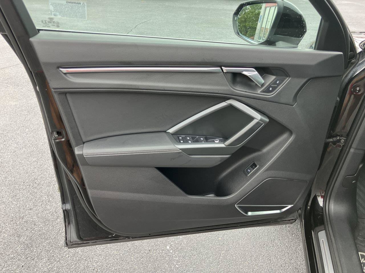 Used 2020 Audi Q3 2.0T Prestige w/ Prestige Package AWD/4WD image 16