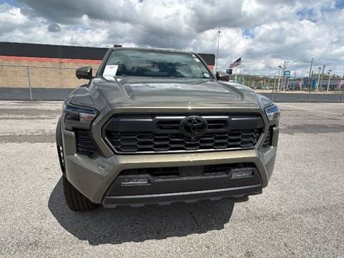 New 2026 Toyota Tacoma TRD Off-Road AWD/4WD image 11
