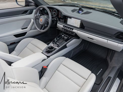 Used 2022 Porsche 911 Carrera S image 16