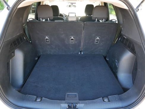 Used 2020 Ford Escape SE FWD image 10