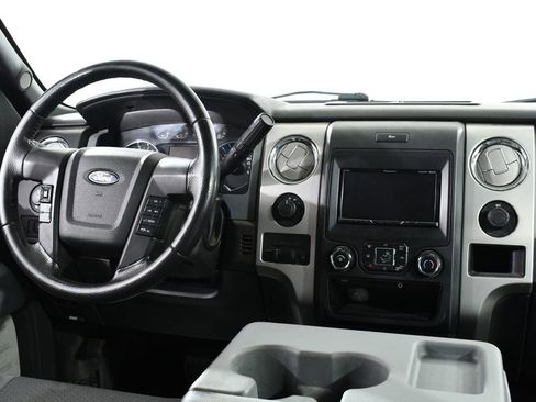 Used 2014 Ford F150 XLT w/ Equipment Group 302A Luxury AWD/4WD image 8
