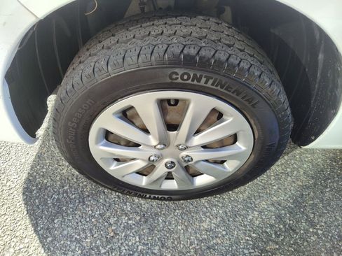 Used 2020 Nissan NV200 SV w/ Back Door Glass Package image 22