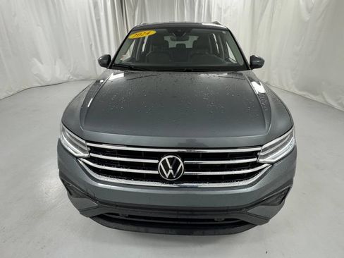 Used 2024 Volkswagen Tiguan SE AWD/4WD image 8