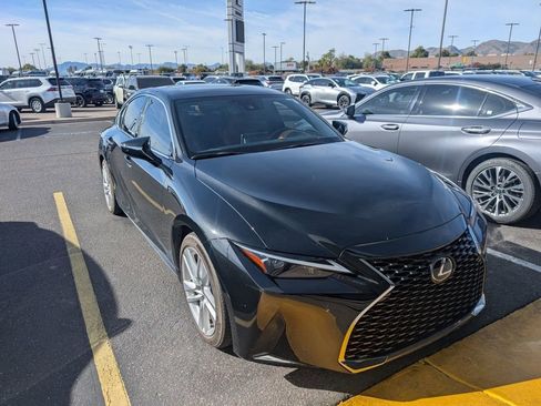 Used 2024 Lexus IS 300 300 image 2