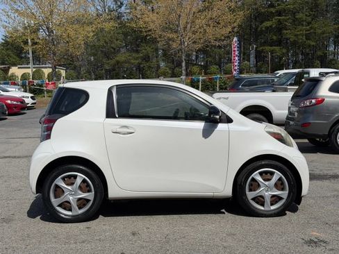 Used 2012 Scion iQ w/ Rear Speaker Pkg image 6