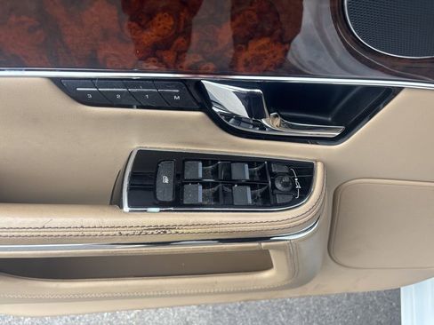 Used 2011 Jaguar XJ L RWD image 14