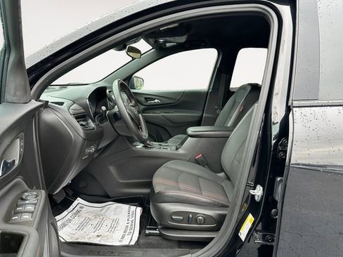 Used 2023 Chevrolet Equinox RS image 9