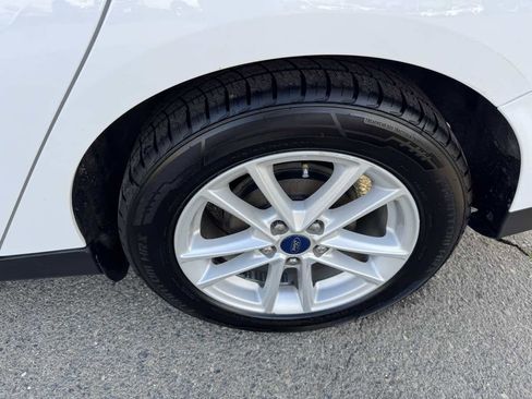 Used 2017 Ford Focus SE image 35