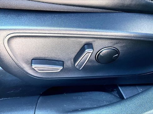 Used 2024 Ford Escape ST-Line w/ Tech Pack #1 AWD/4WD image 35