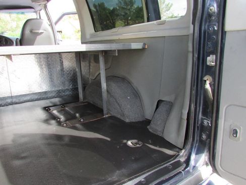 Used 2003 Ford E-150 and Econoline 150 Wagon image 23