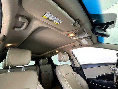 Used 2017 Hyundai Santa Fe Sport image 21