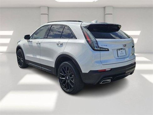 Used 2023 Cadillac XT4 Sport image 3