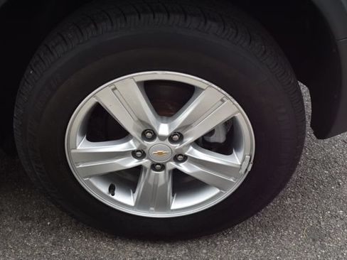 Used 2019 Chevrolet Trax LT w/ LT Convenience Package AWD/4WD image 43