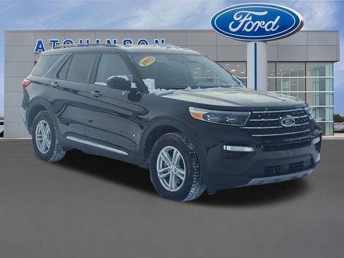 Certified 2023 Ford Explorer XLT w/ Equipment Group 202A image 3