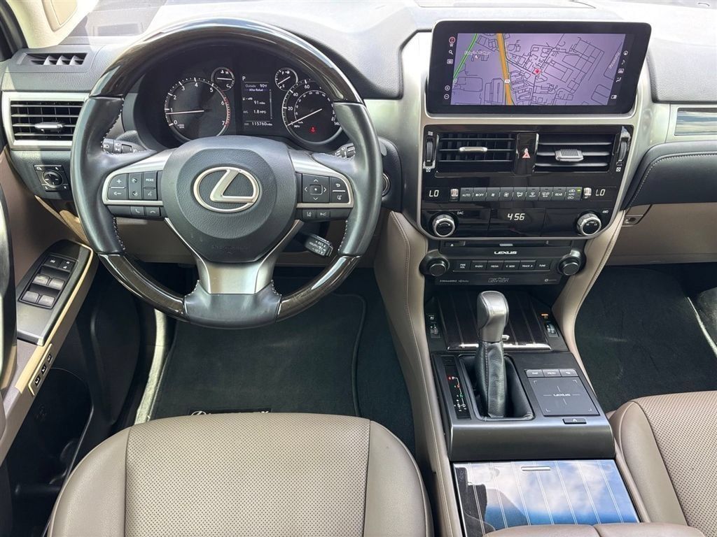 Used 2023 Lexus GX 460 Premium w/ Accessory Package AWD/4WD image 16