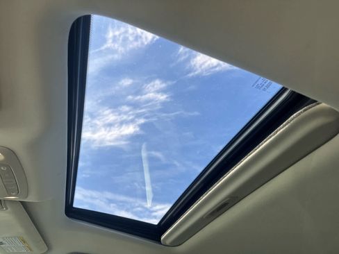 Used 2019 INFINITI QX80 Luxe w/ 22" Wheel Package image 17