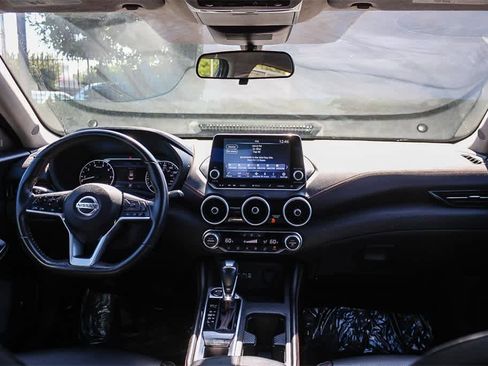 Used 2023 Nissan Sentra SR w/ SR Premium Package image 14