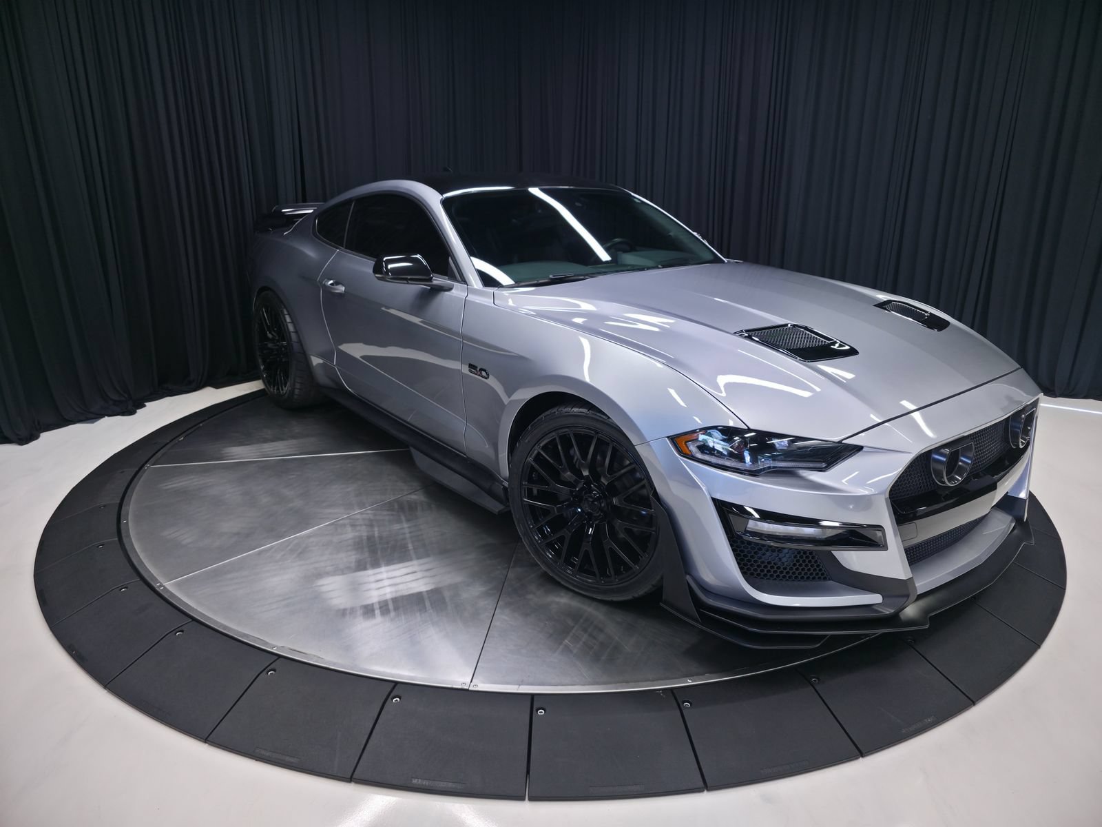 Used 2023 Ford Mustang GT Premium w/ Equipment Group 401A RWD image 17