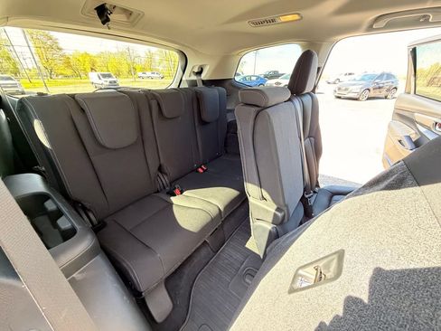 Used 2023 Subaru Ascent Premium AWD/4WD image 29