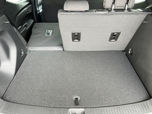 New 2027 Chevrolet Bolt LT FWD image 19