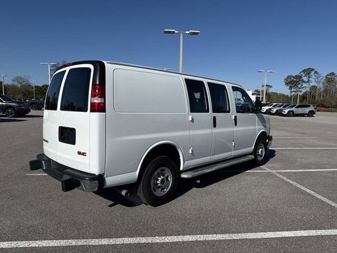 Used 2024 GMC Savana 2500 Work Van w/ Driver Convenience Package image 3