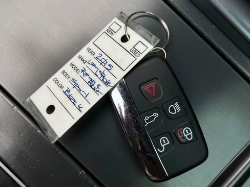 Used 2016 Land Rover Range Rover Sport SE image 19