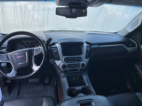 Used 2018 GMC Yukon SLT image 34