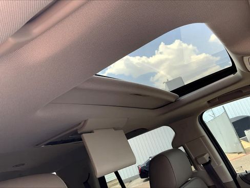 Used 2017 Chevrolet Tahoe LT AWD/4WD image 14