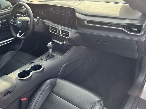 Used 2025 Ford Mustang GT Premium RWD image 27