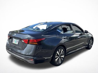 Used 2021 Nissan Altima 2.5 SV