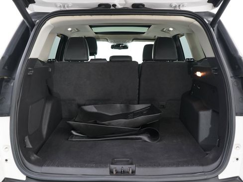 Used 2019 Ford Escape Titanium AWD/4WD image 9