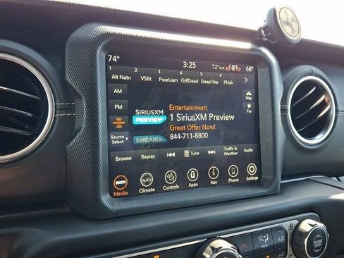 Used 2021 Jeep Gladiator Overland w/ Popular Equipment Package AWD/4WD image 21