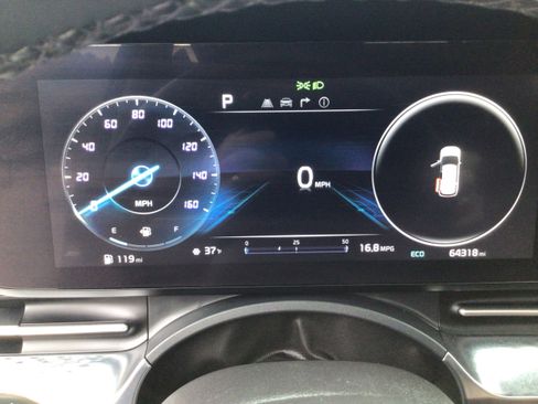 Used 2023 Kia Carnival SX Prestige image 17