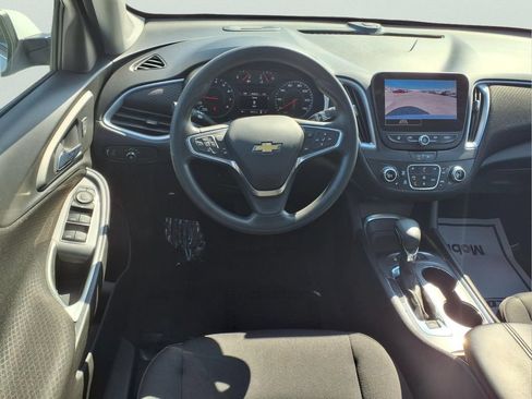 Used 2024 Chevrolet Malibu LT FWD image 9