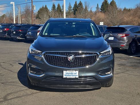 Used 2018 Buick Enclave Premium w/ Experience Buick Package image 2