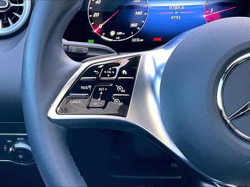 Used 2025 Mercedes-Benz GLA 250 image 24