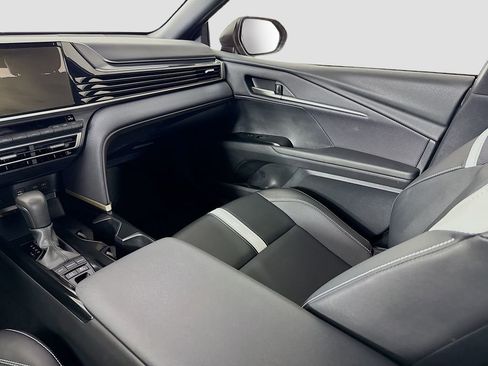Certified 2025 Toyota Camry SE FWD image 16