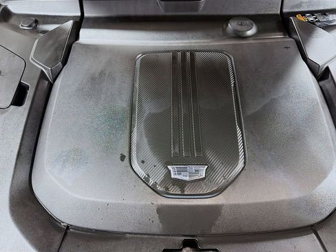 Used 2024 Cadillac Lyriq Sport w/ LPO, Floor Liner Package AWD/4WD image 34