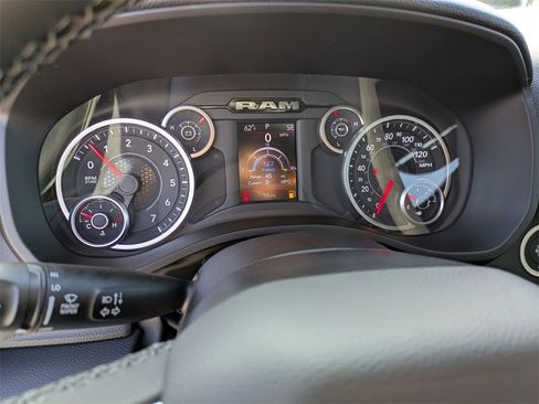 New 2026 RAM 1500 4x4 Crew Cab image 17