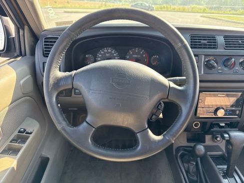 Used 2000 Nissan Xterra XE AWD/4WD image 21