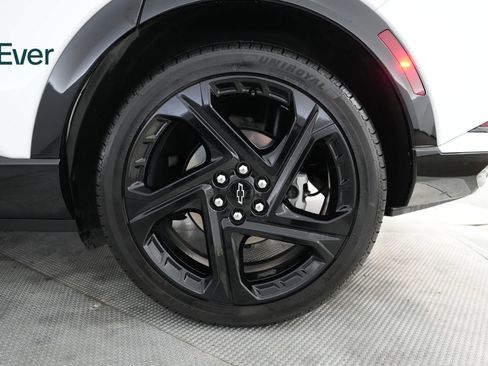 Used 2024 Chevrolet Equinox EV RS FWD image 9
