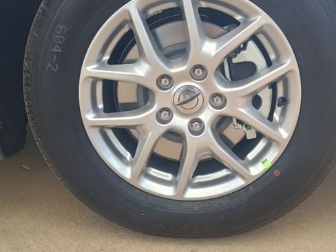 New 2025 Chrysler Pacifica Select image 12